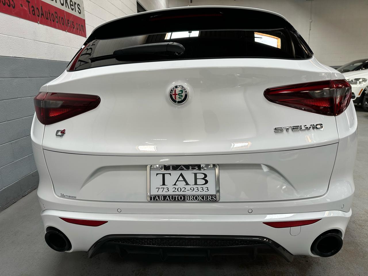 Alfa Romeo Stelvio Veloce AWD 2023