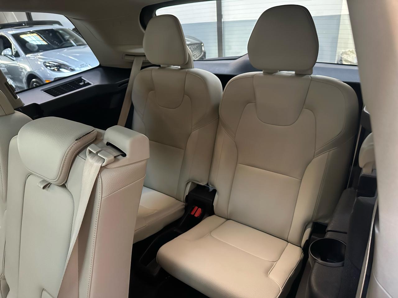 Volvo XC90 B5 AWD Core 7-Seater 2025