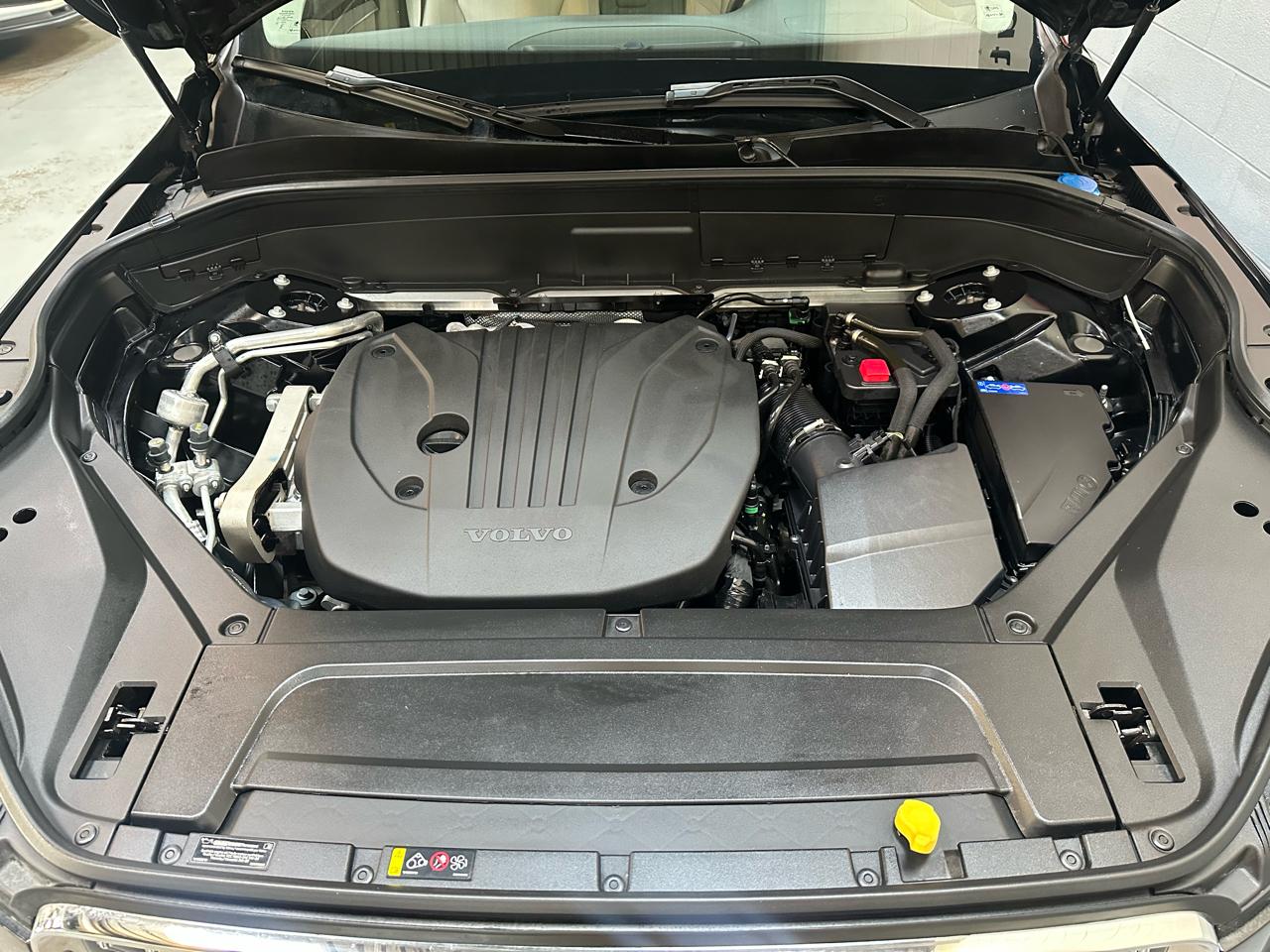 Volvo XC90 B5 AWD Core 7-Seater 2025