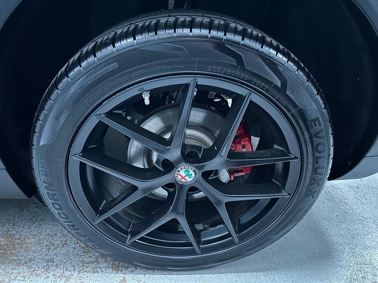 Alfa Romeo Stelvio Ti Sport AWD 2019