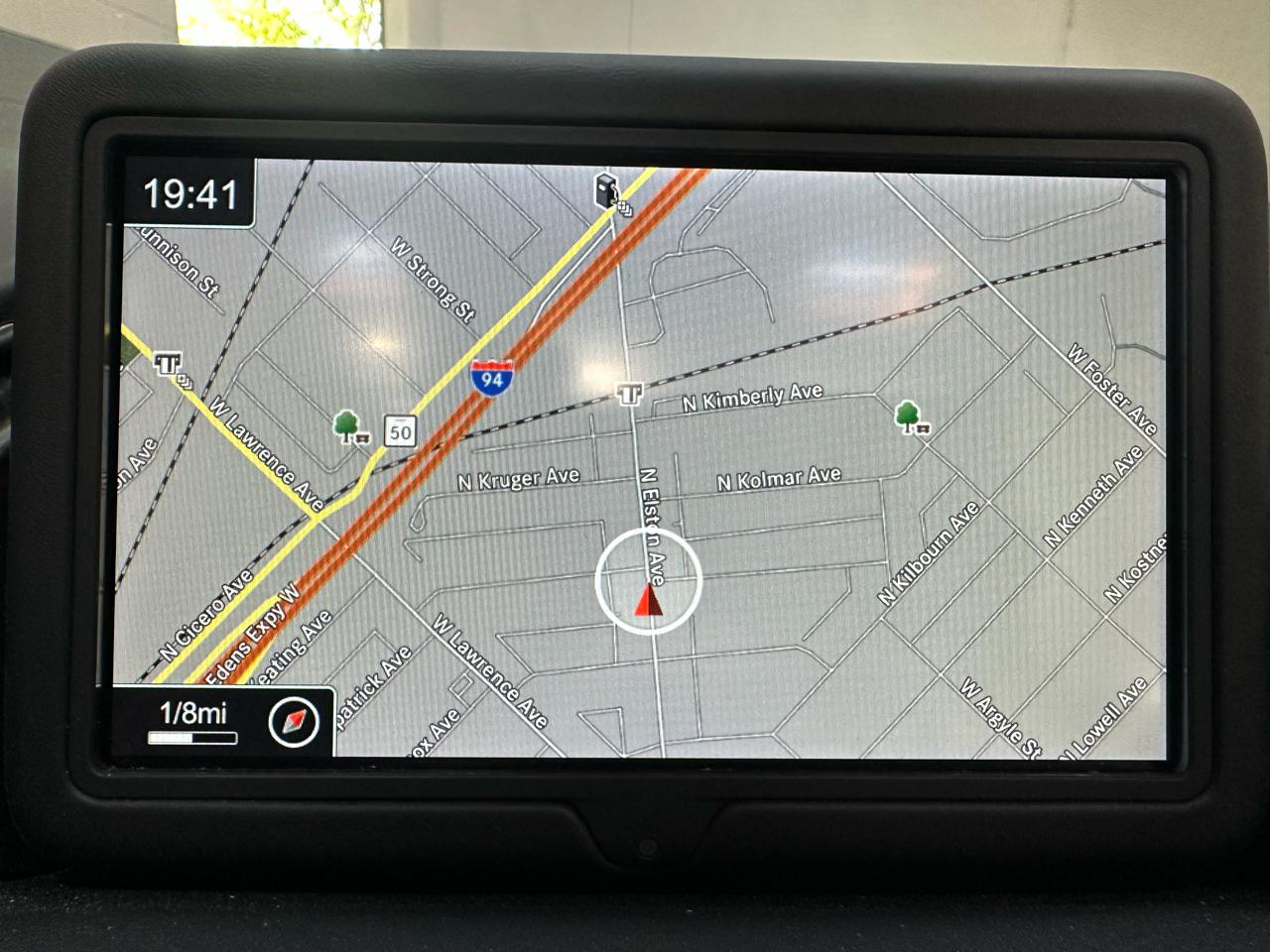 Aston Martin DB11 Volante 2022