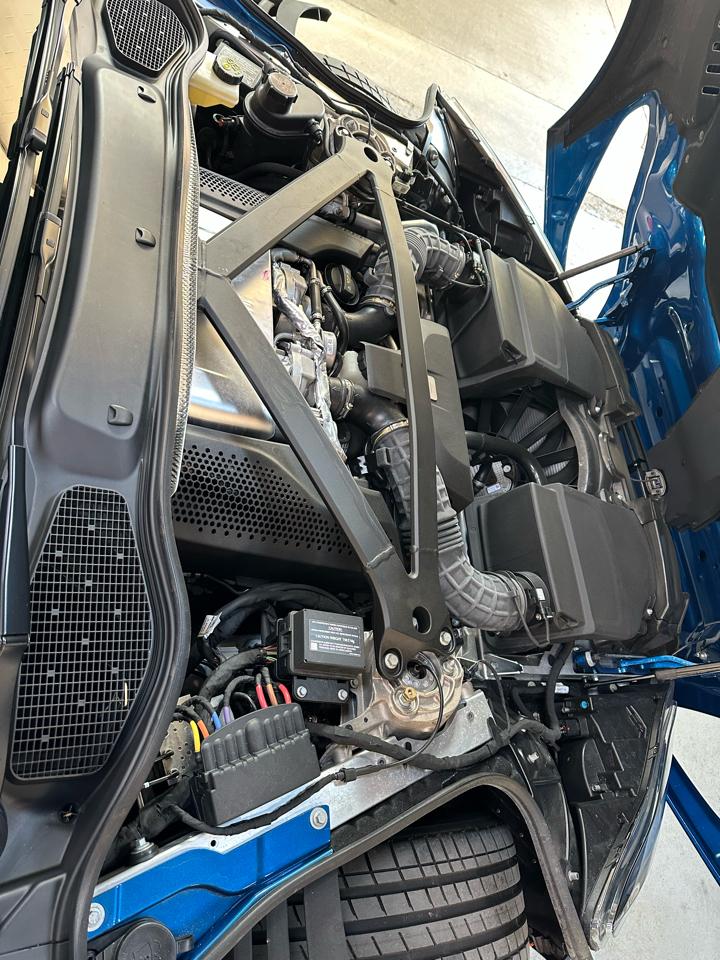 Aston Martin DB11 Volante 2022