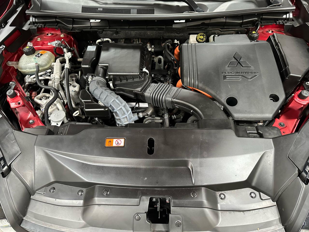 Mitsubishi Outlander PHEV 40th Anniversary S-AWC 2023