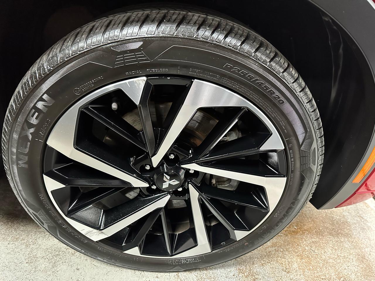 Mitsubishi Outlander PHEV 40th Anniversary S-AWC 2023