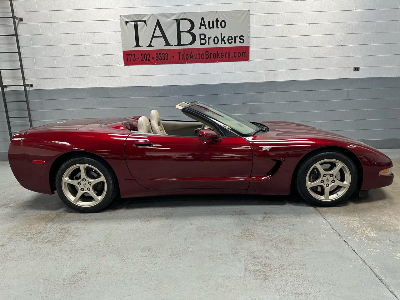 Chevrolet Corvette  2003