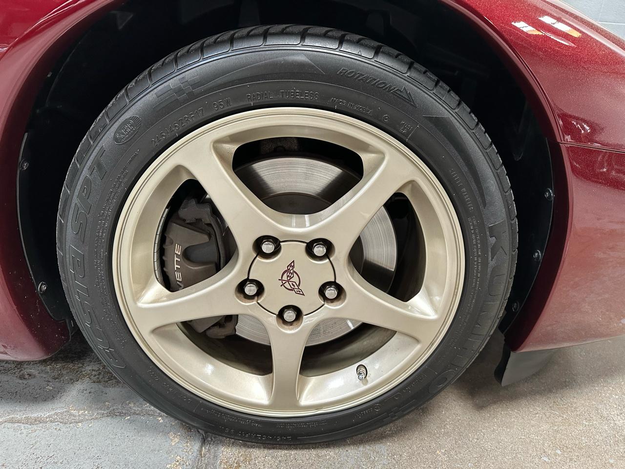 Chevrolet Corvette  2003