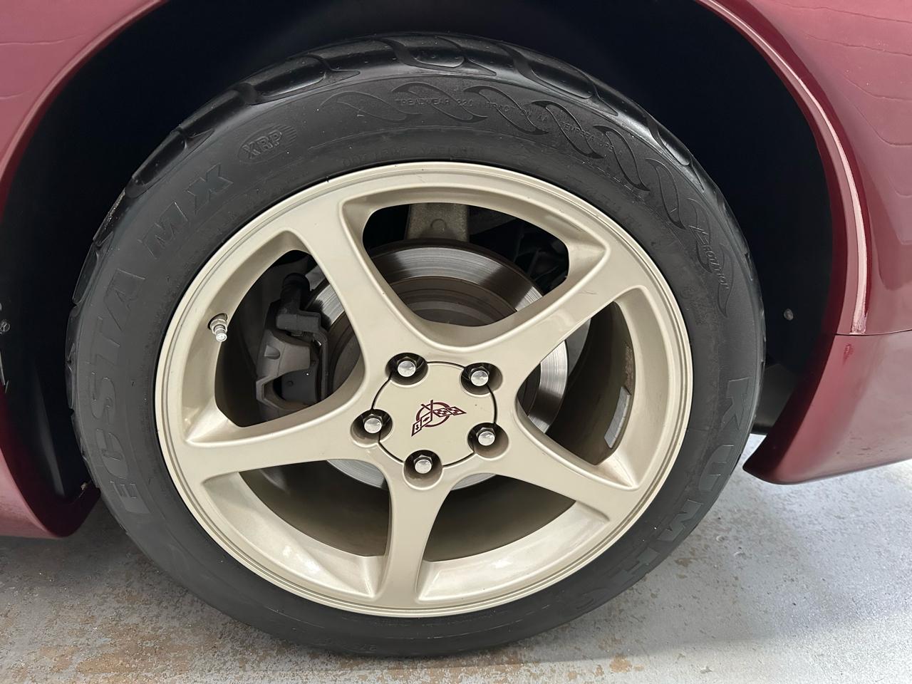 Chevrolet Corvette  2003