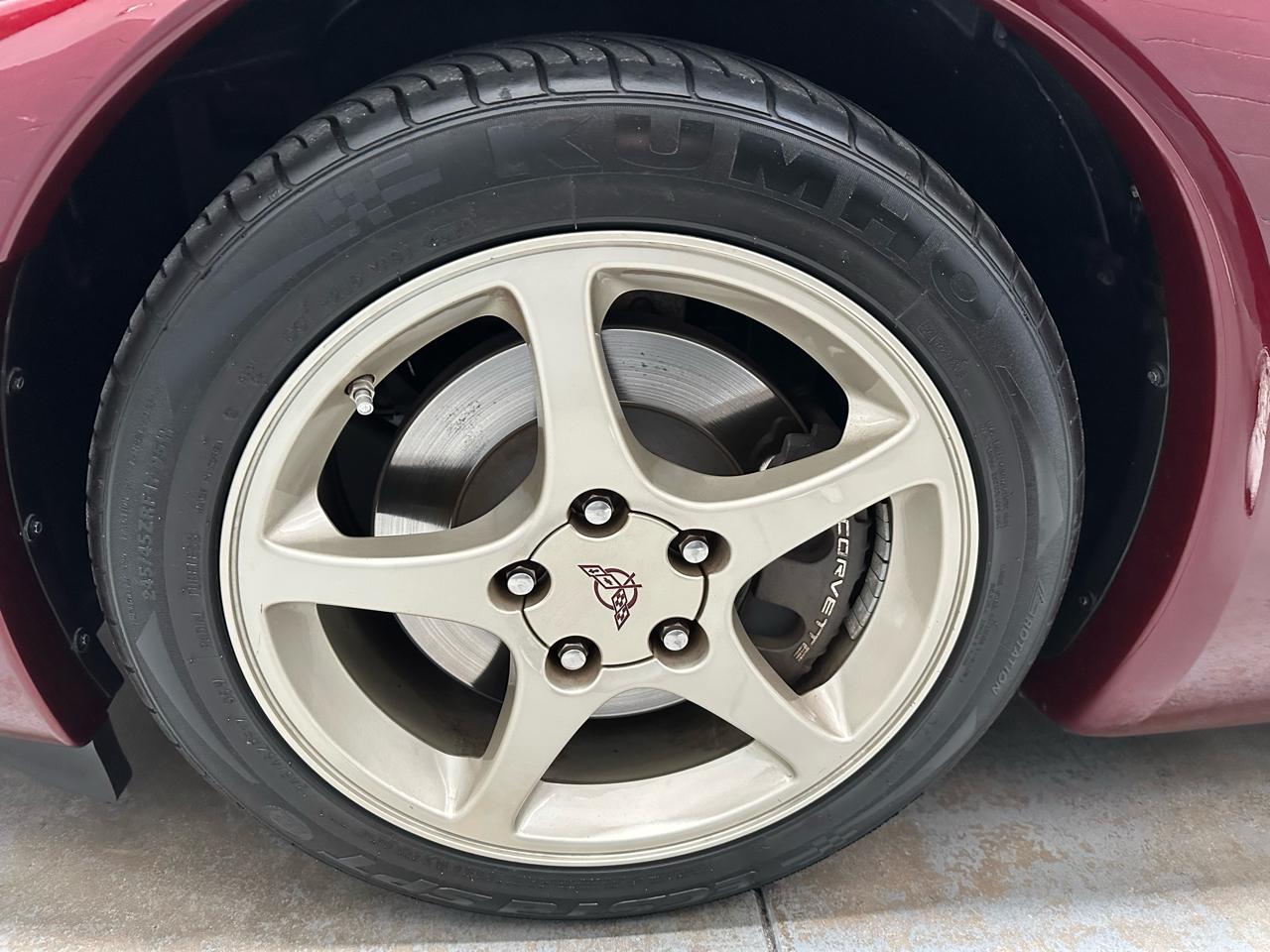 Chevrolet Corvette  2003