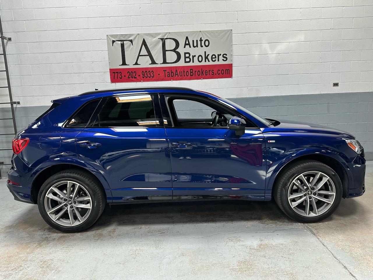 Audi Q3 S line Premium Plus 45 TFSI quattro 2024