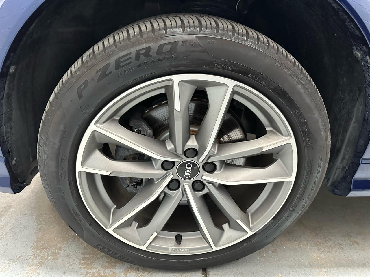 Audi Q3 S line Premium Plus 45 TFSI quattro 2024