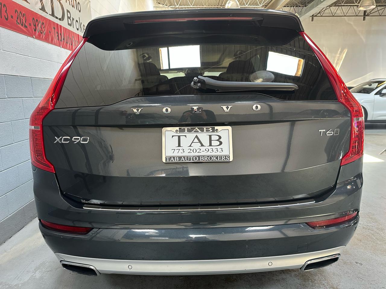Volvo XC90 T6 AWD Momentum 6P 2021