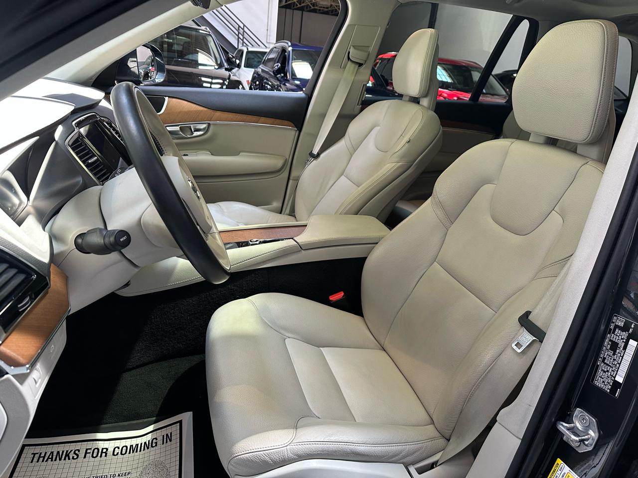 Volvo XC90 T6 AWD Momentum 6P 2021