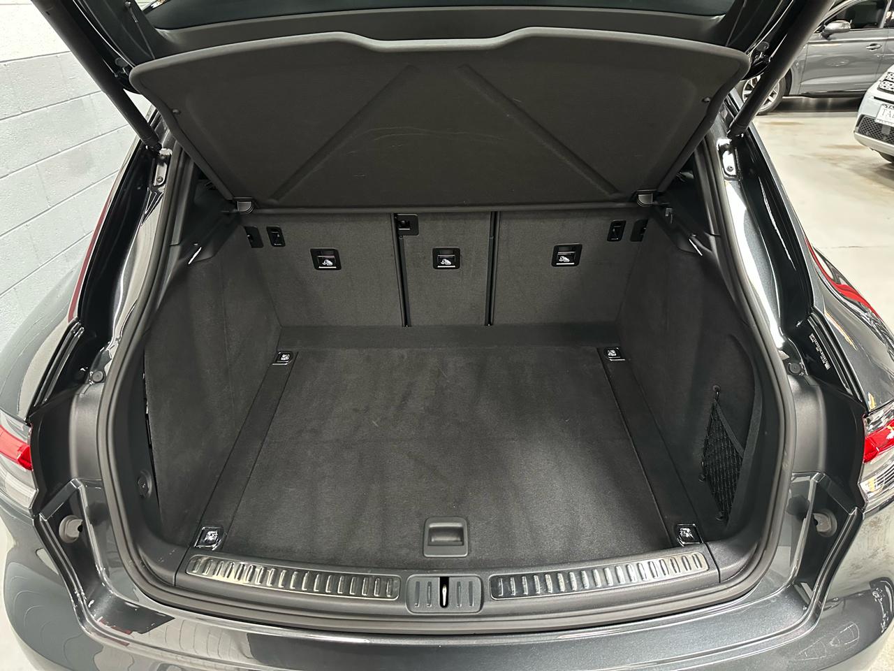 Porsche Macan AWD 2024