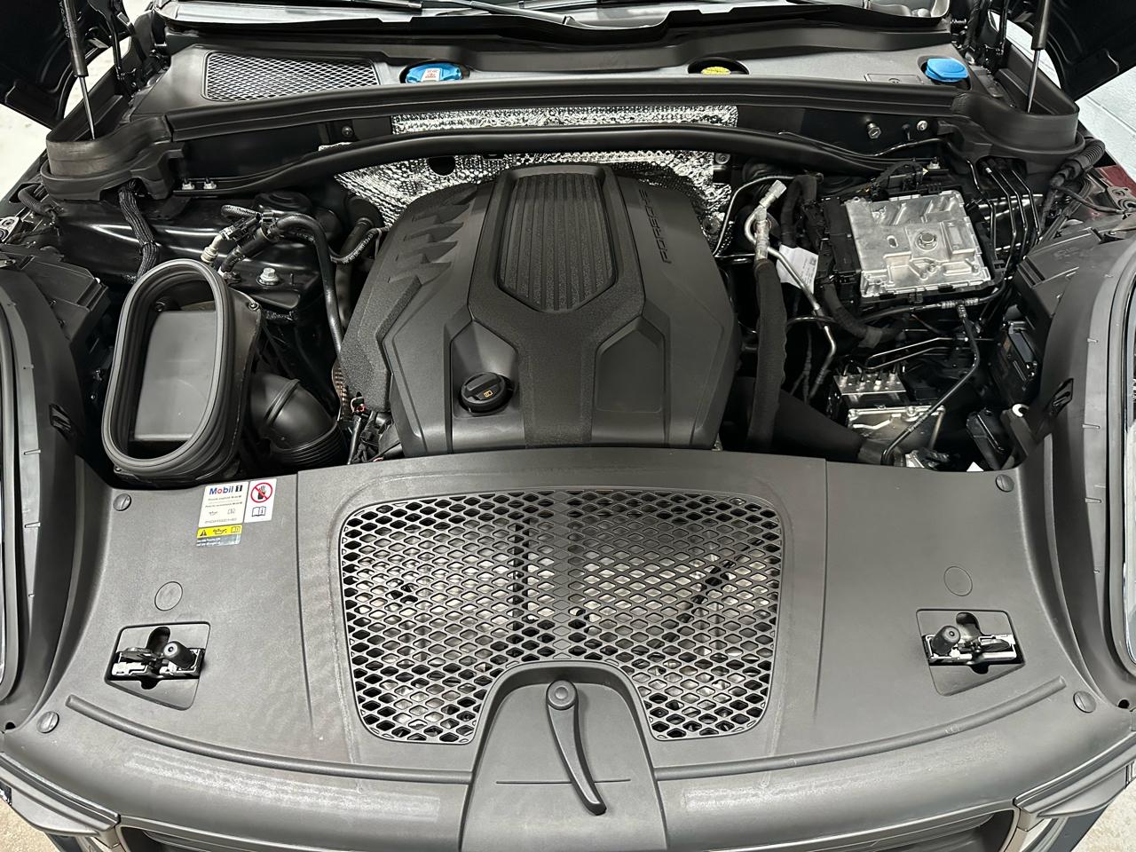 Porsche Macan AWD 2024