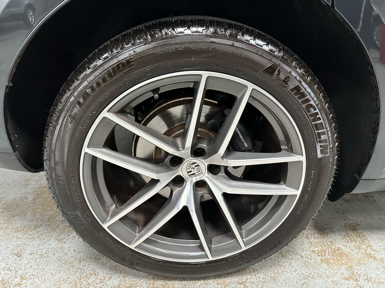 Porsche Macan AWD 2024