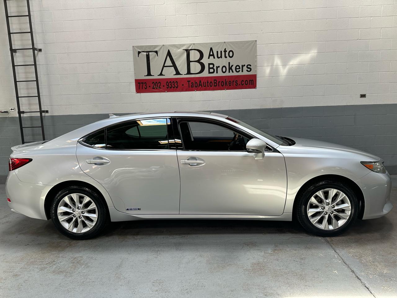 Lexus ES 300h 4dr Sdn Hybrid 2013