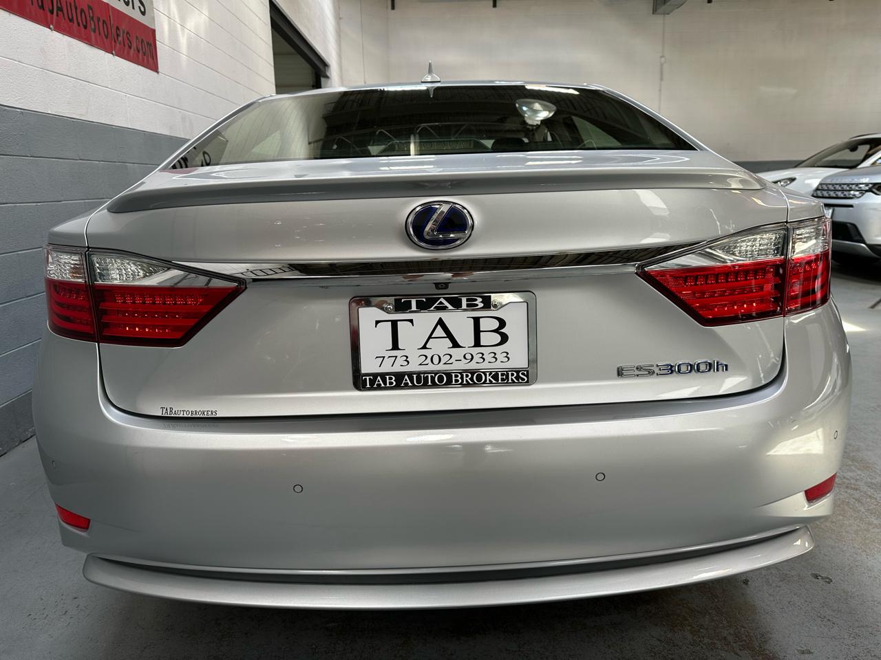 Lexus ES 300h 4dr Sdn Hybrid 2013
