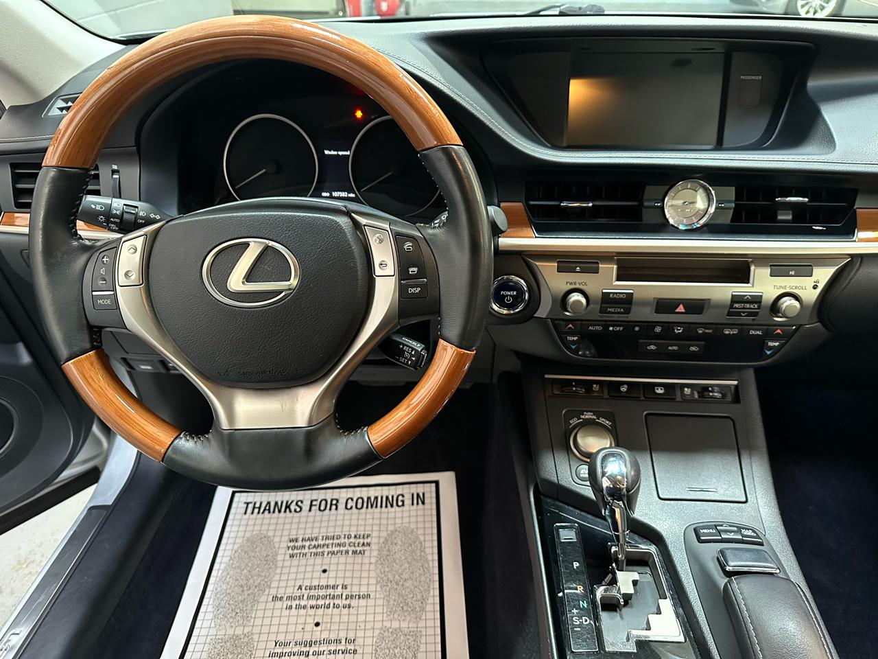 Lexus ES 300h 4dr Sdn Hybrid 2013