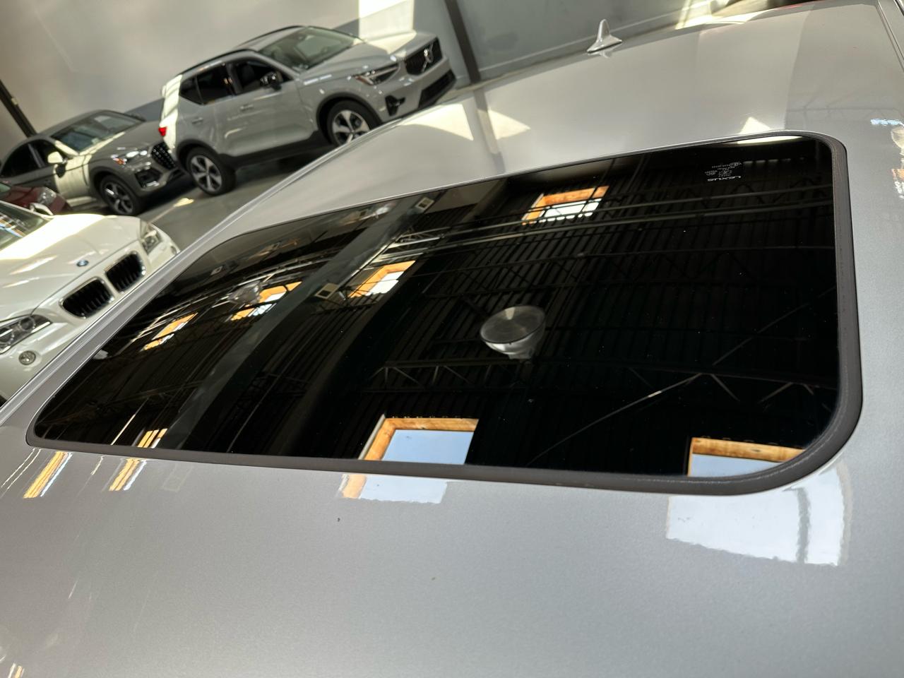 Lexus ES 300h 4dr Sdn Hybrid 2013