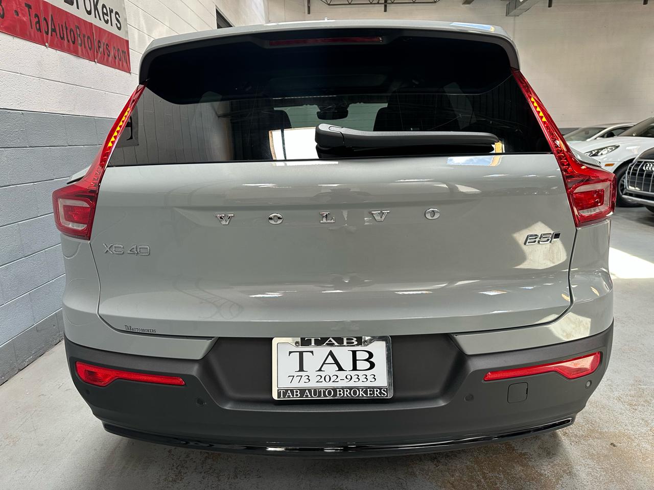 Volvo XC40 B5 AWD Plus 2026