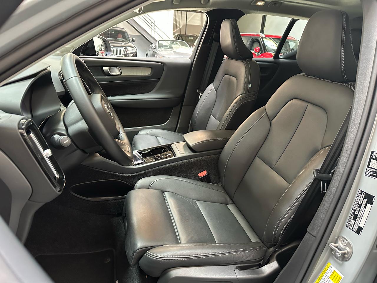 Volvo XC40 B5 AWD Plus 2026