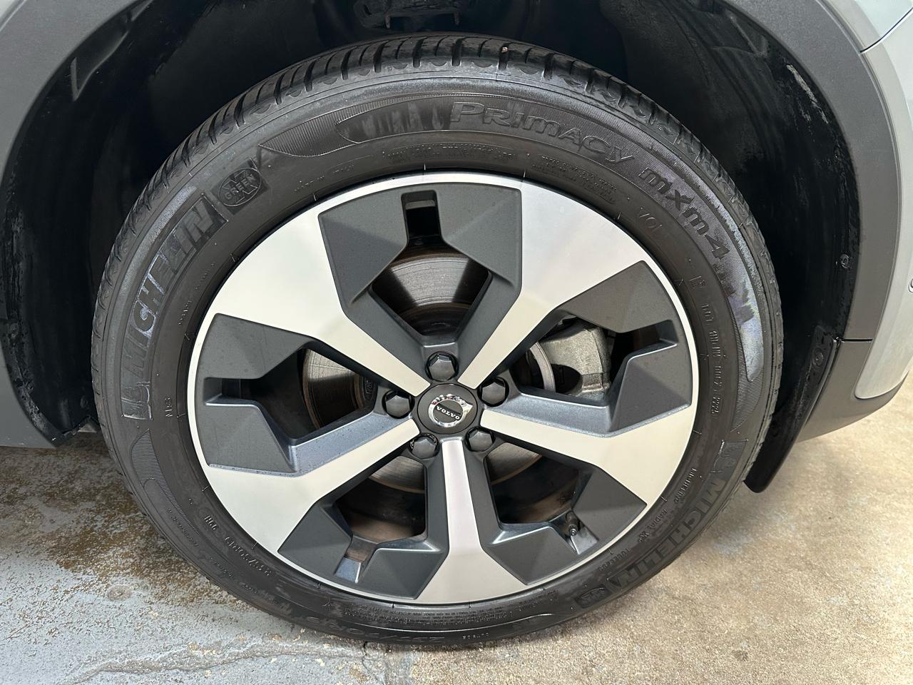 Volvo XC40 B5 AWD Plus 2026
