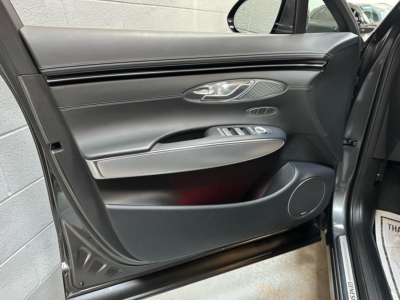 Genesis GV70 2.5T Sport Prestige AWD 2023