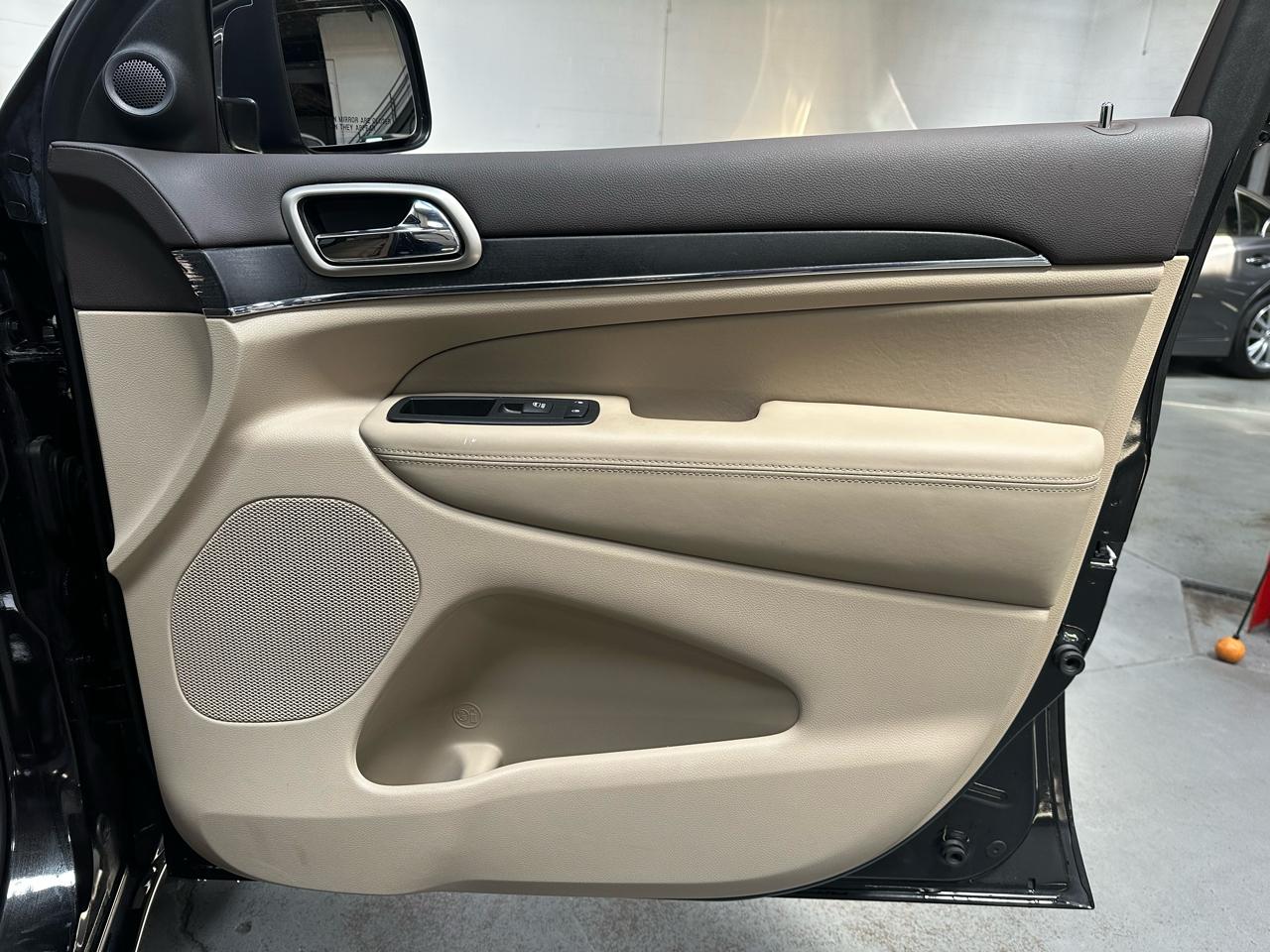 Jeep Grand Cherokee Overland 2014