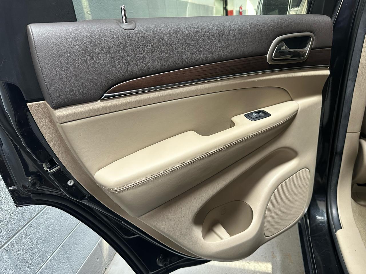 Jeep Grand Cherokee Overland 2014