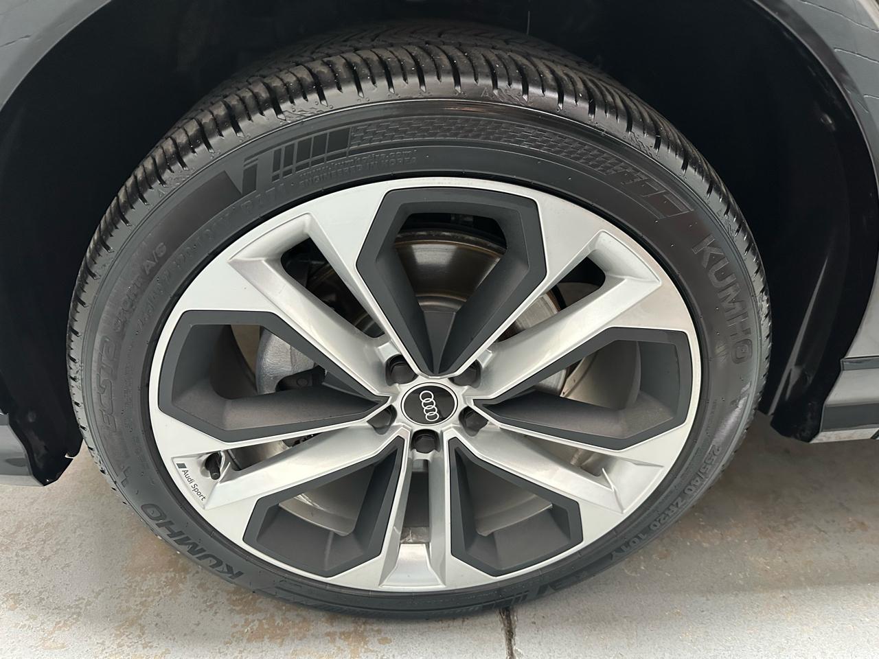 Audi Q3 S line Premium Plus 45 TFSI quattro 2022