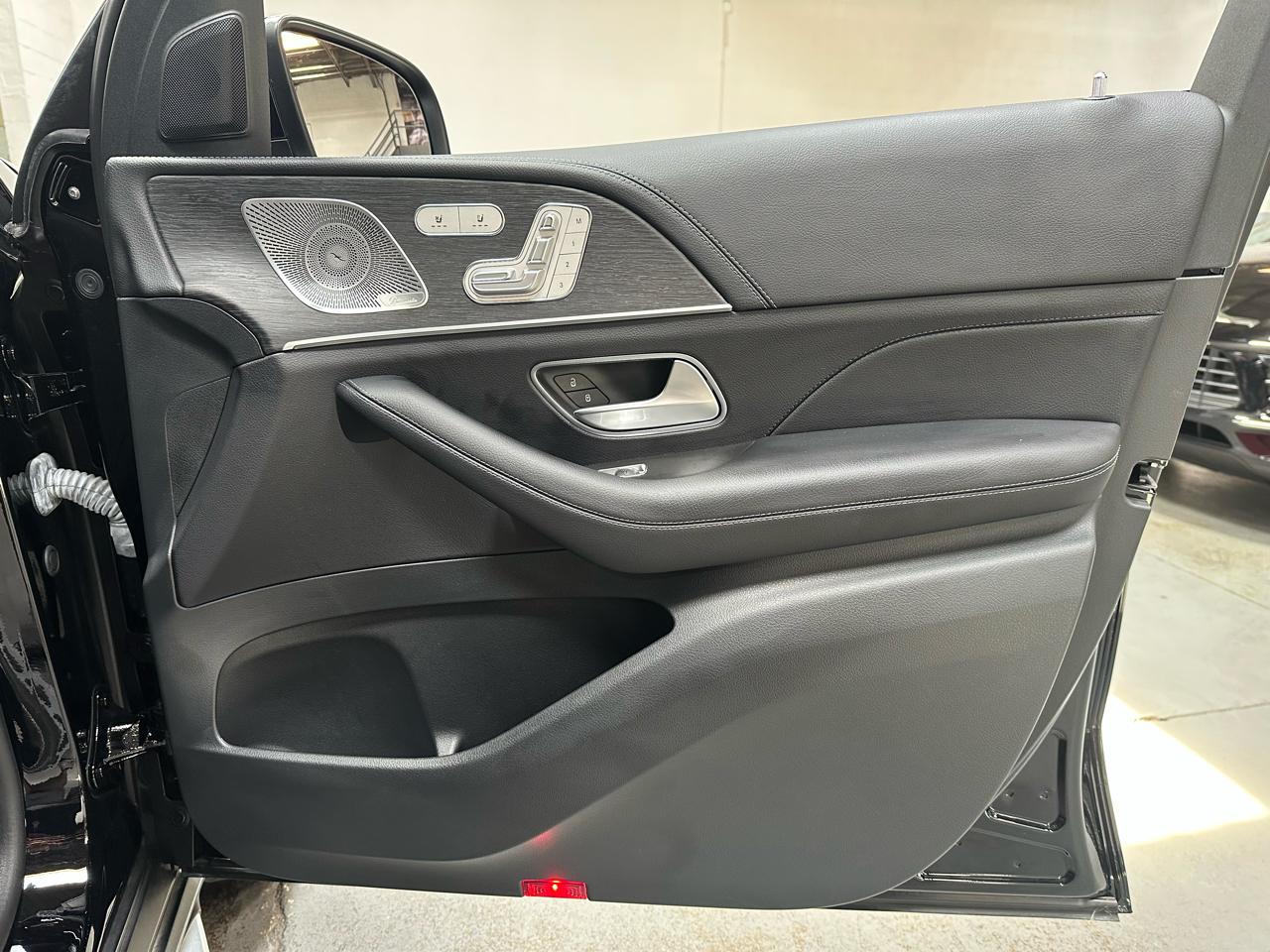 Mercedes-Benz GLS GLS 450 4MATIC SUV 2023