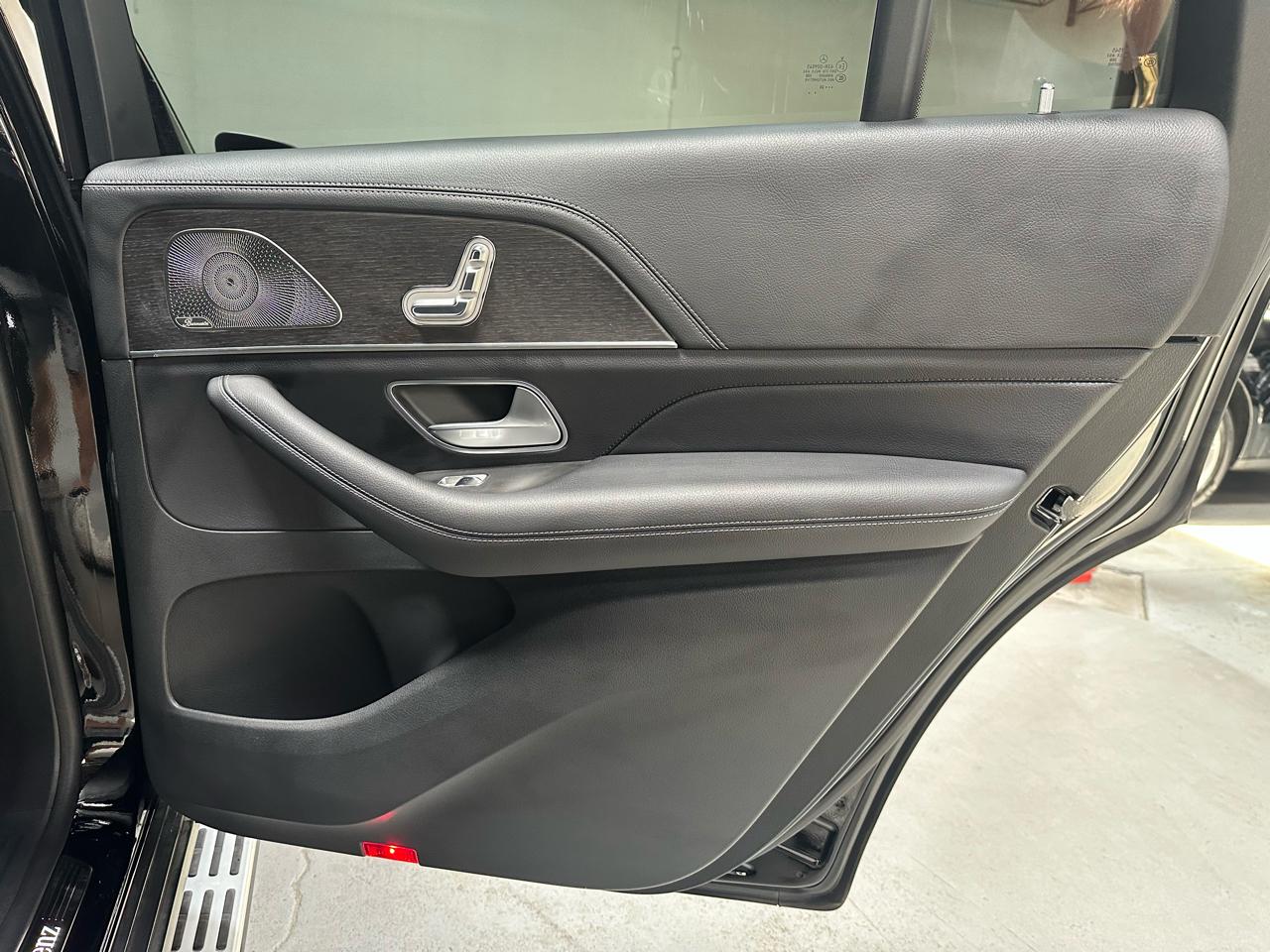 Mercedes-Benz GLS GLS 450 4MATIC SUV 2023
