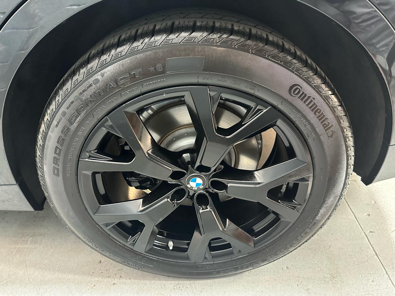 BMW X7 xDrive40i Sports Activity Vehicle 2022