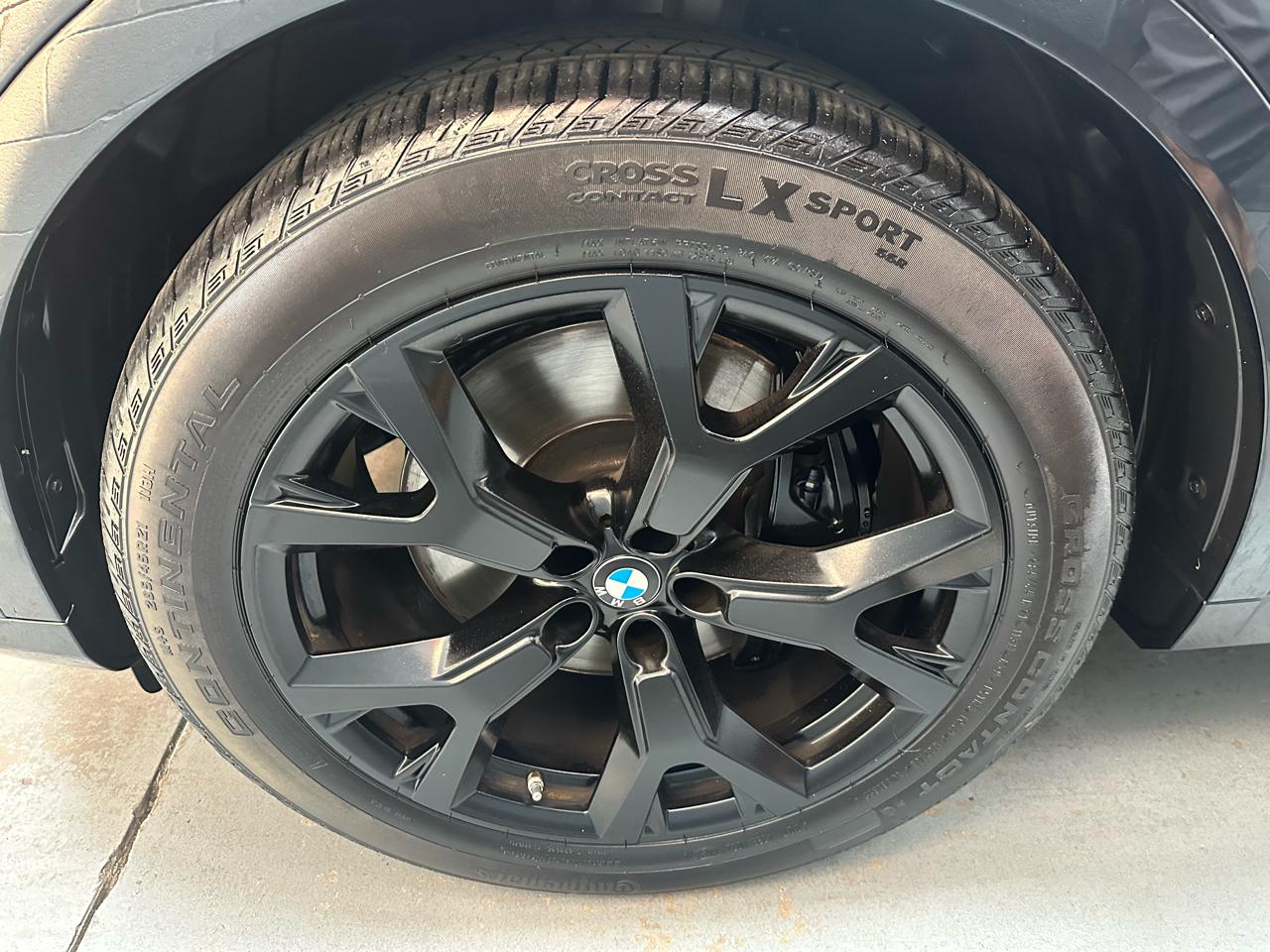 BMW X7 xDrive40i Sports Activity Vehicle 2022