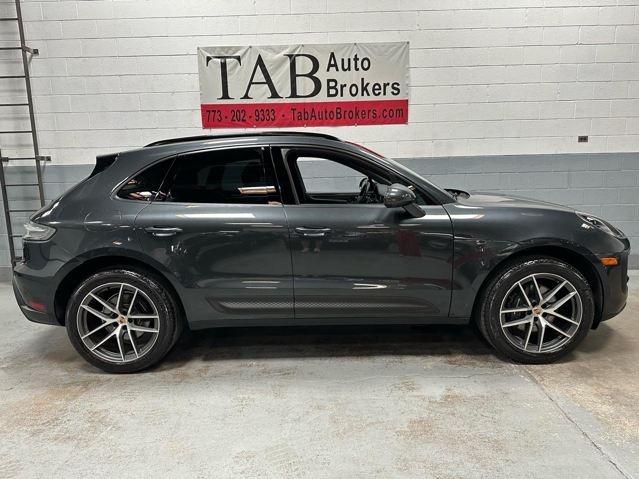 Porsche Macan AWD 2024