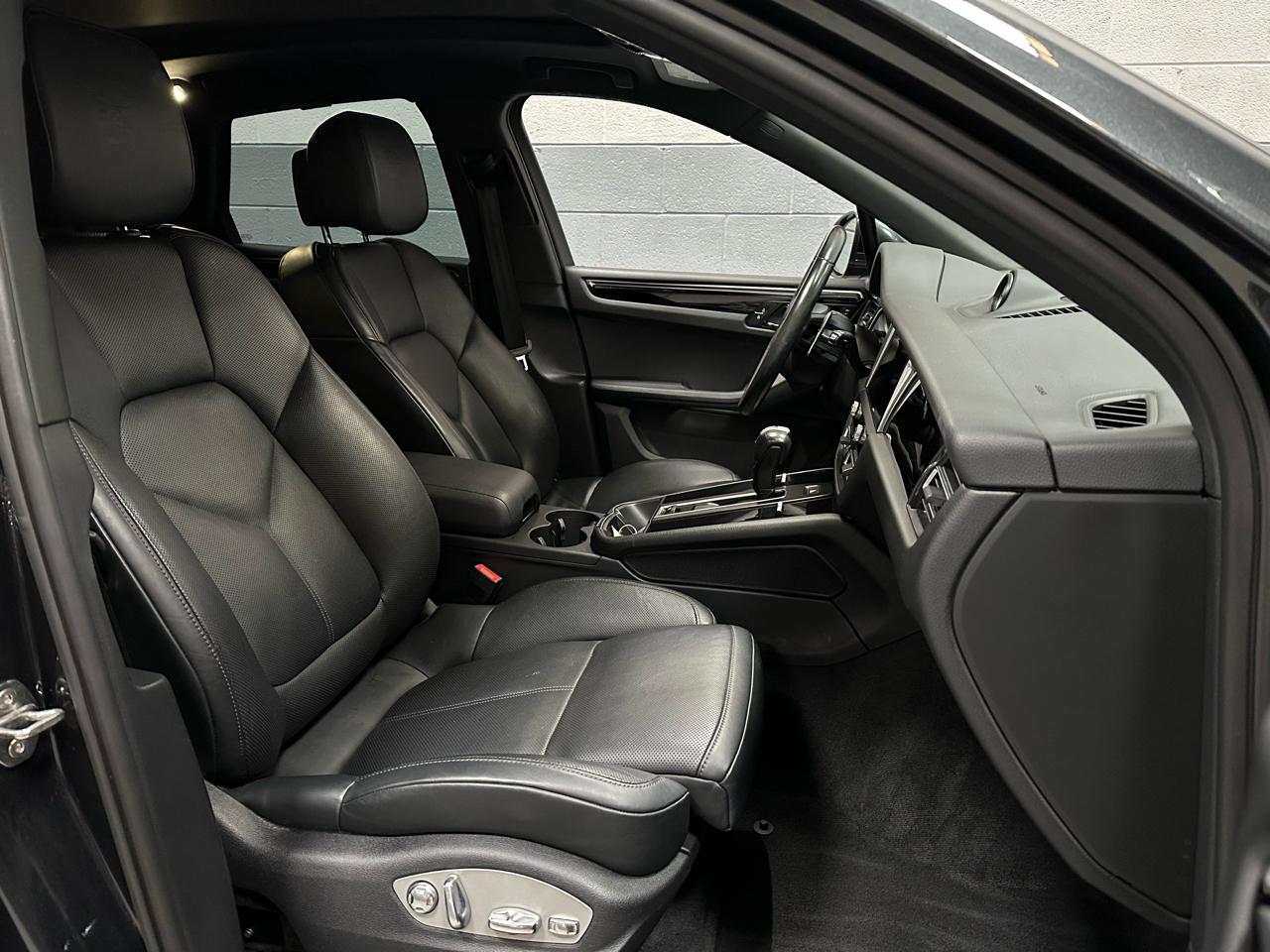 Porsche Macan AWD 2024