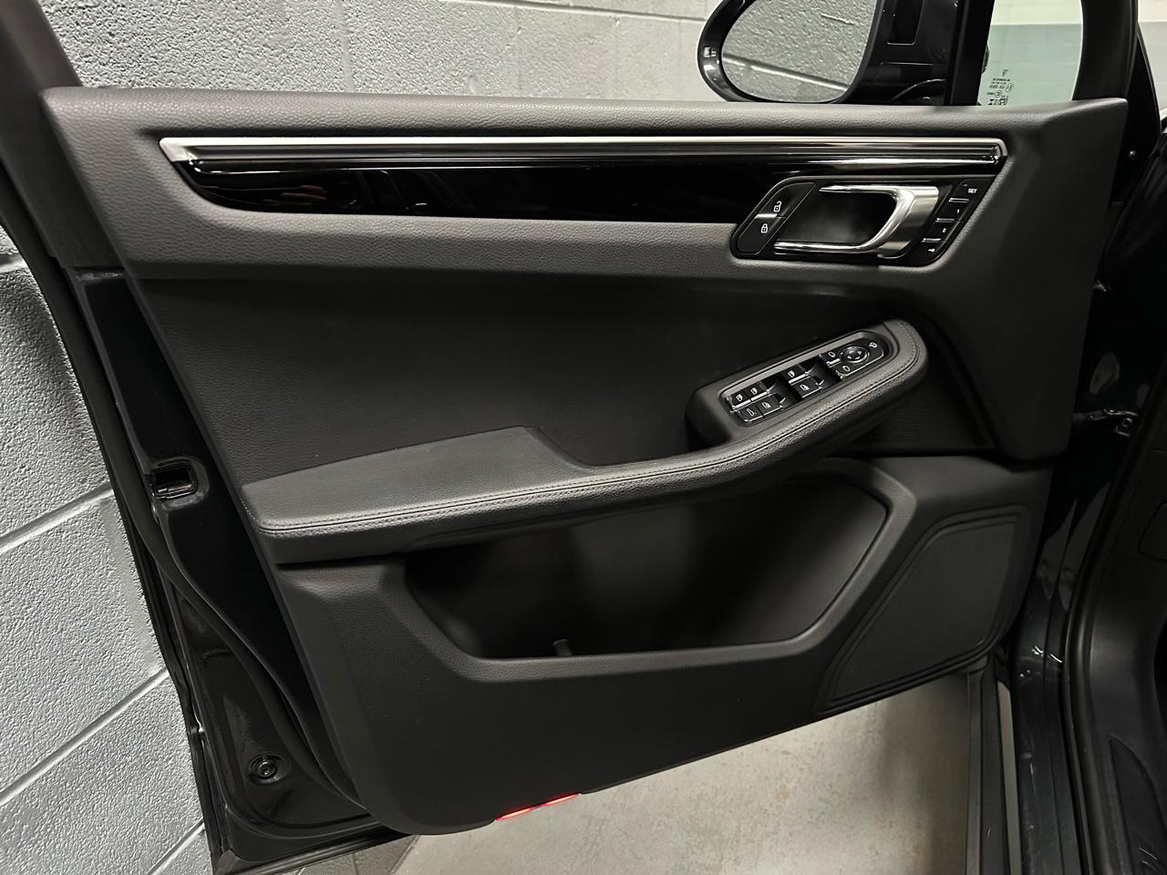 Porsche Macan AWD 2024