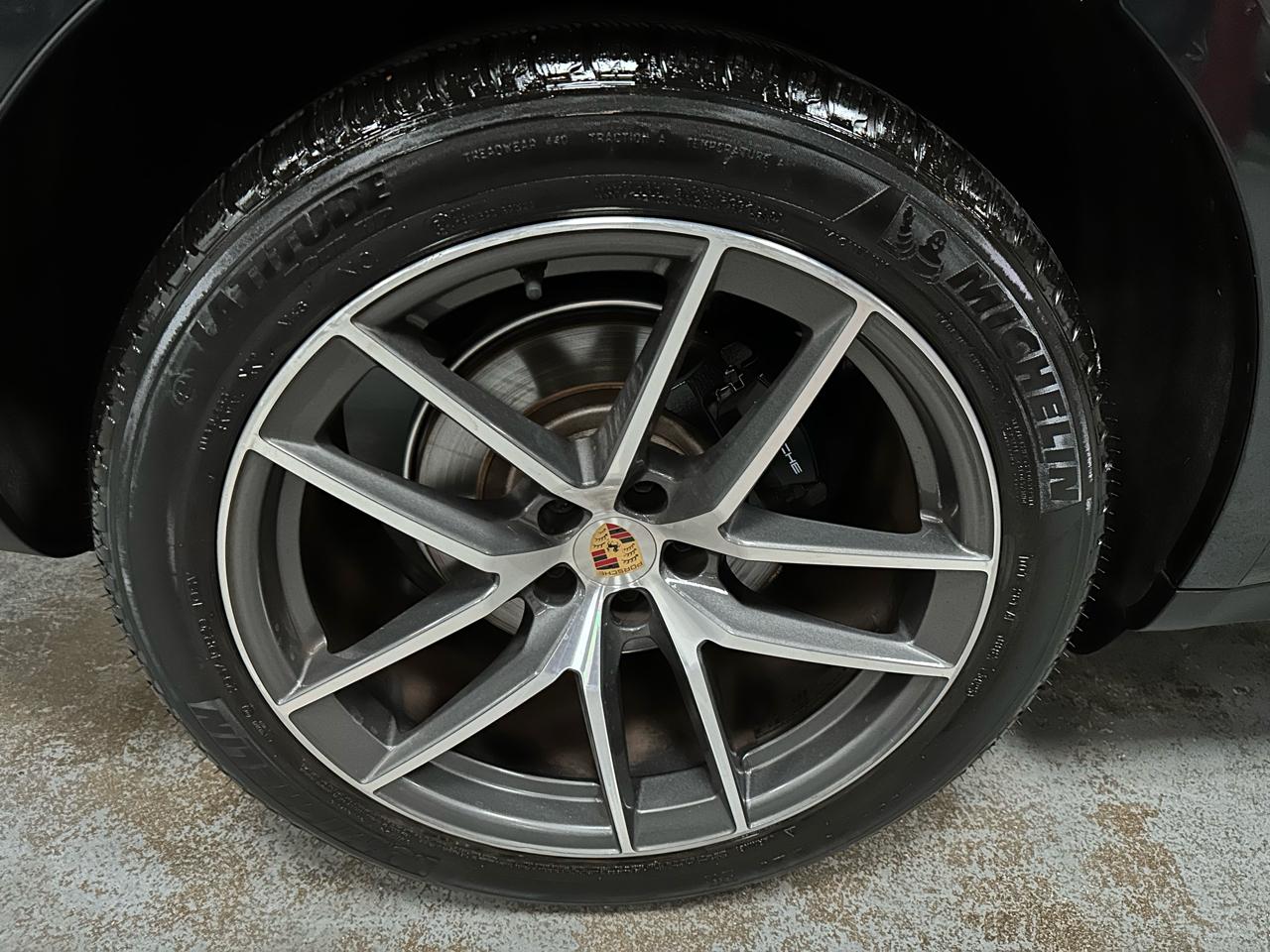 Porsche Macan AWD 2024