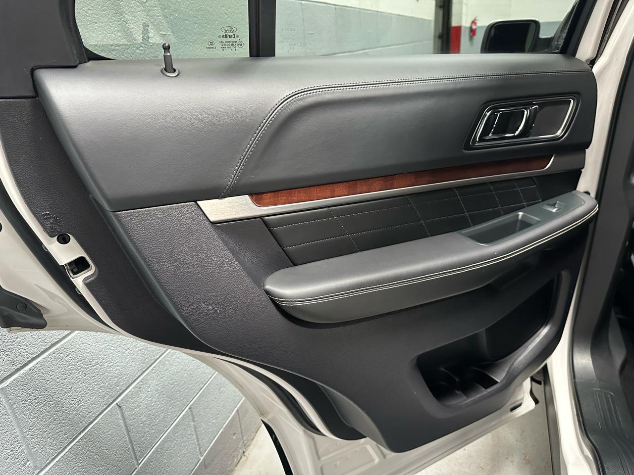 Ford Explorer Platinum 4WD 2019