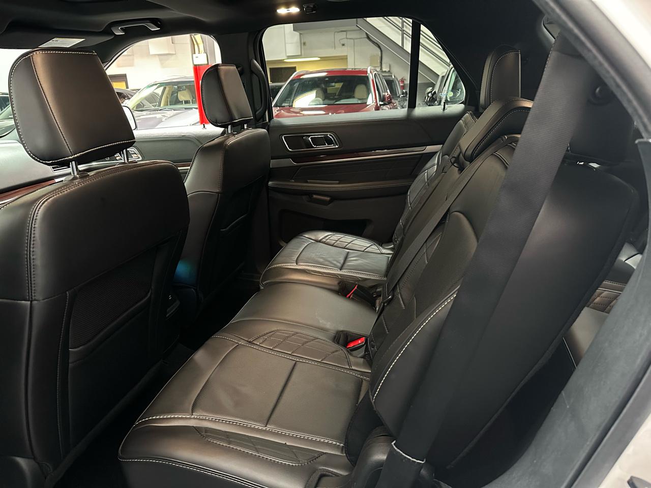 Ford Explorer Platinum 4WD 2019