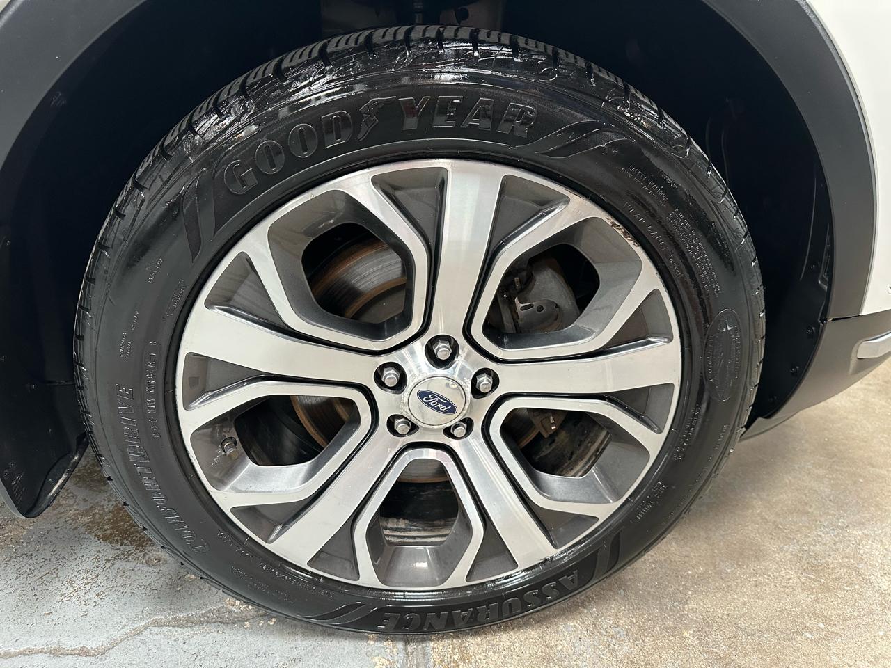 Ford Explorer Platinum 4WD 2019