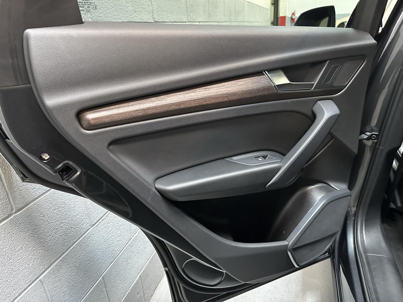 Audi Q5 S line Premium 45 TFSI quattro 2024