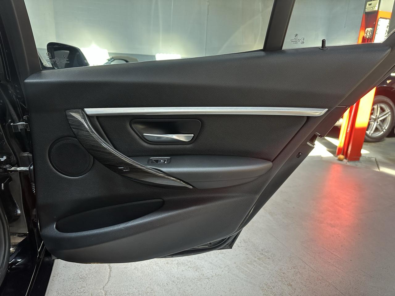 BMW 3 Series 330i xDrive Sedan South Africa 2017