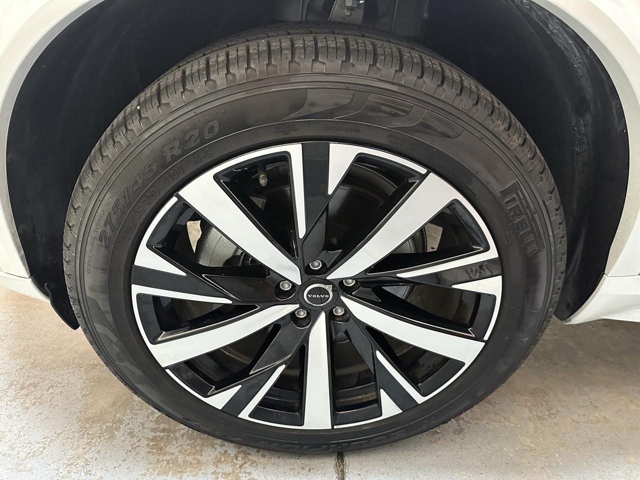 Volvo XC90 photo 28