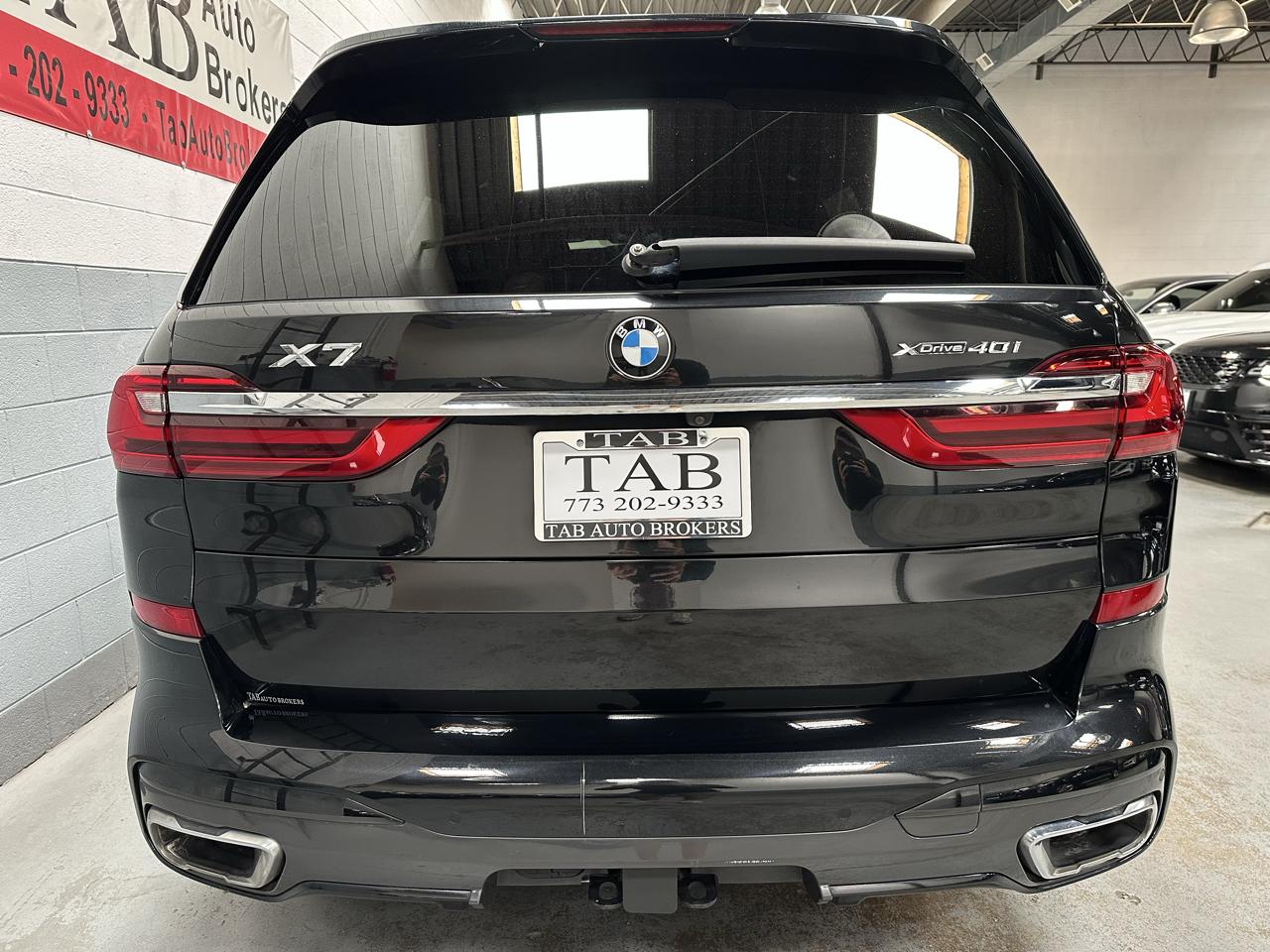 BMW X7 photo 4