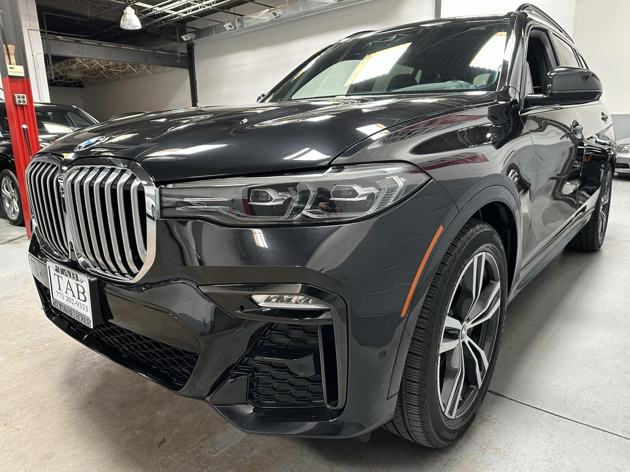 BMW X7 photo 6