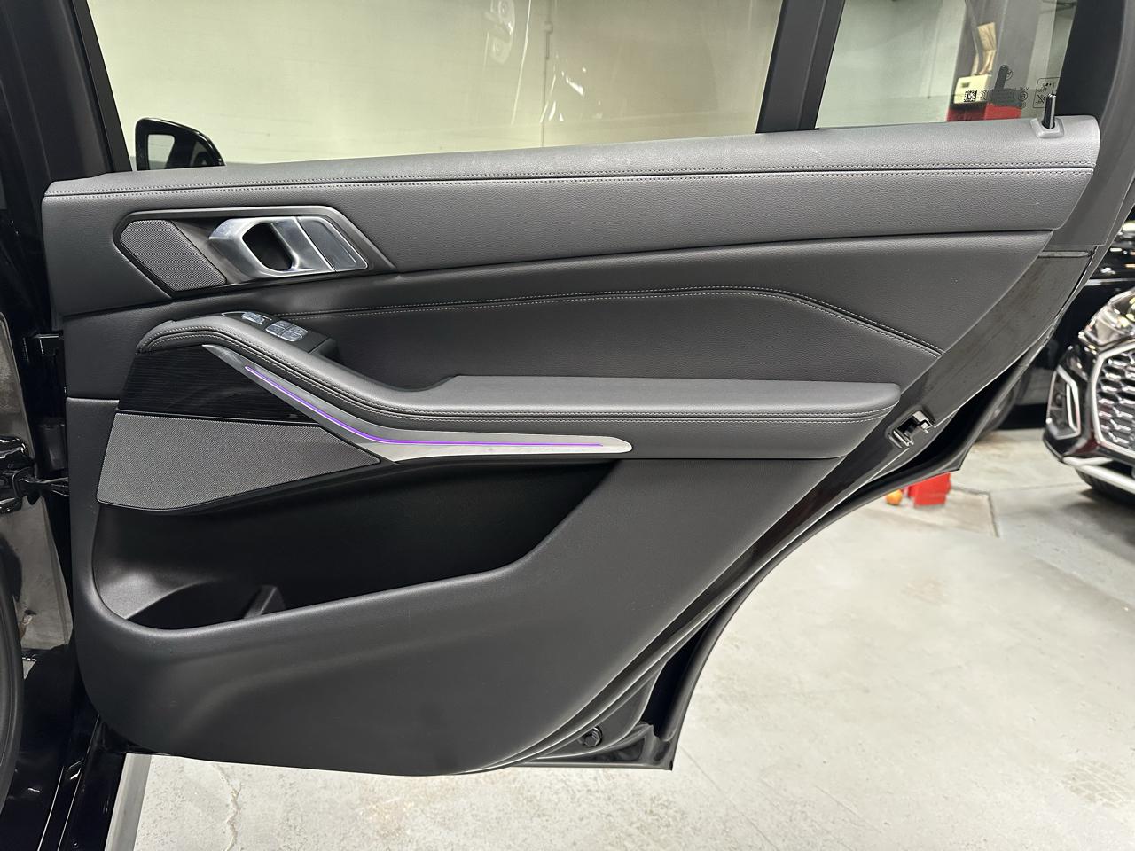 BMW X7 photo 10