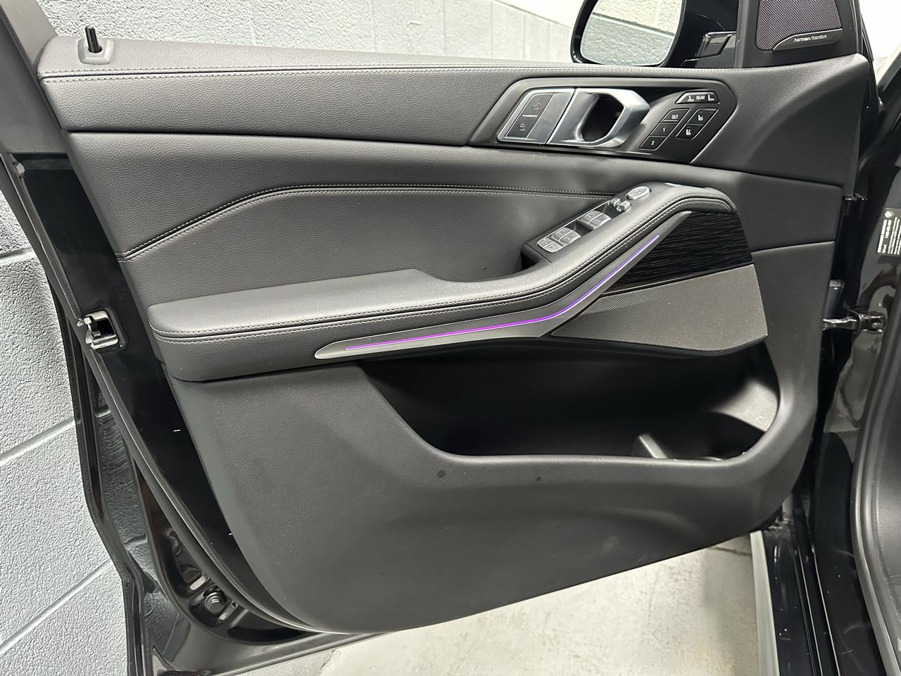 BMW X7 photo 17