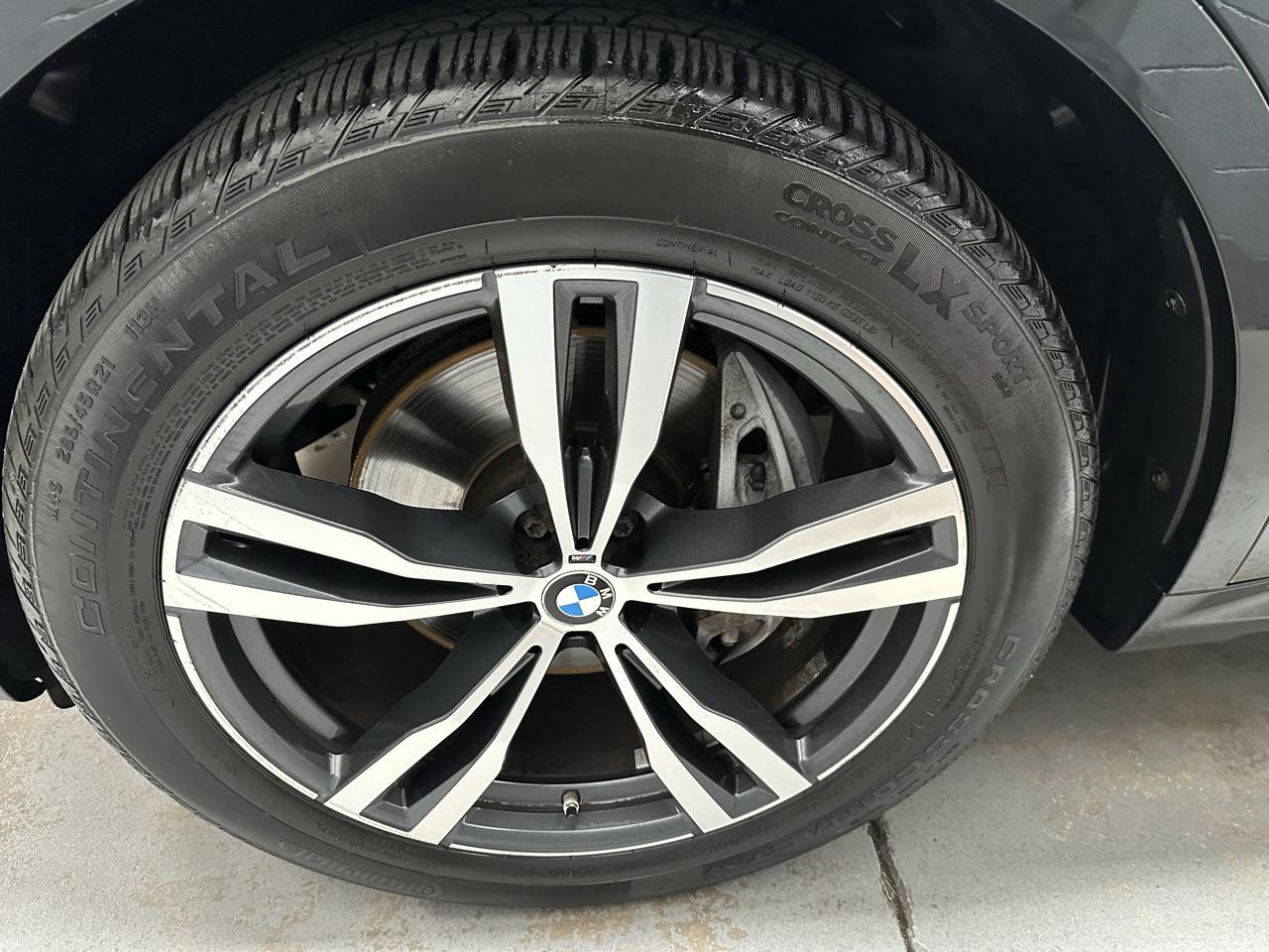 BMW X7 photo 28