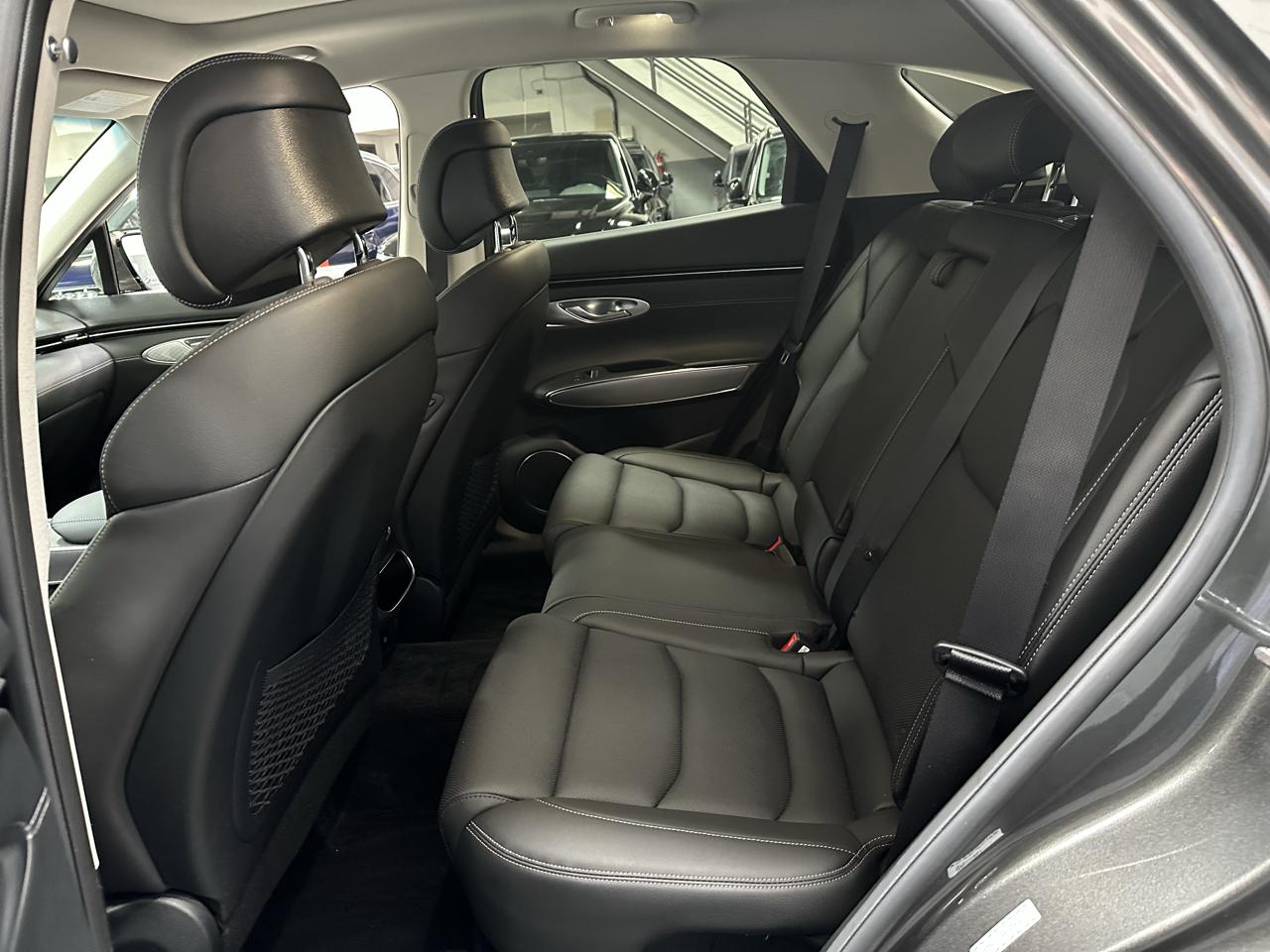 Genesis GV70 2.5T Advanced AWD 2025